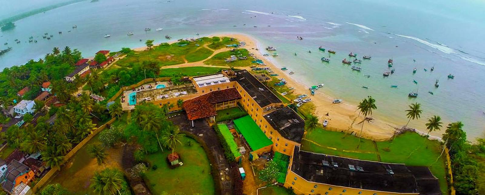 A perfect view at the Fisherman's Bay Hotel, Weligama