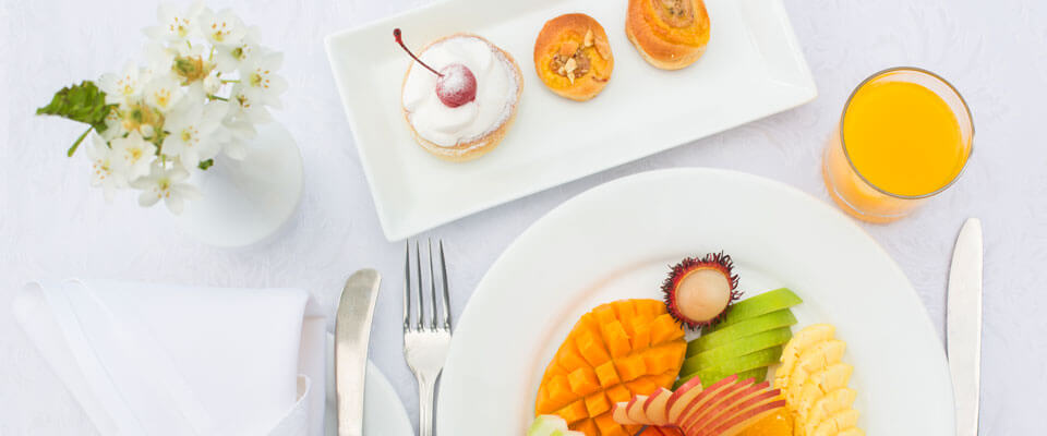 Healthy breakfast at The Palms